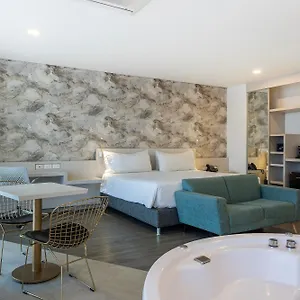 4* Hotell Black Tower Premium