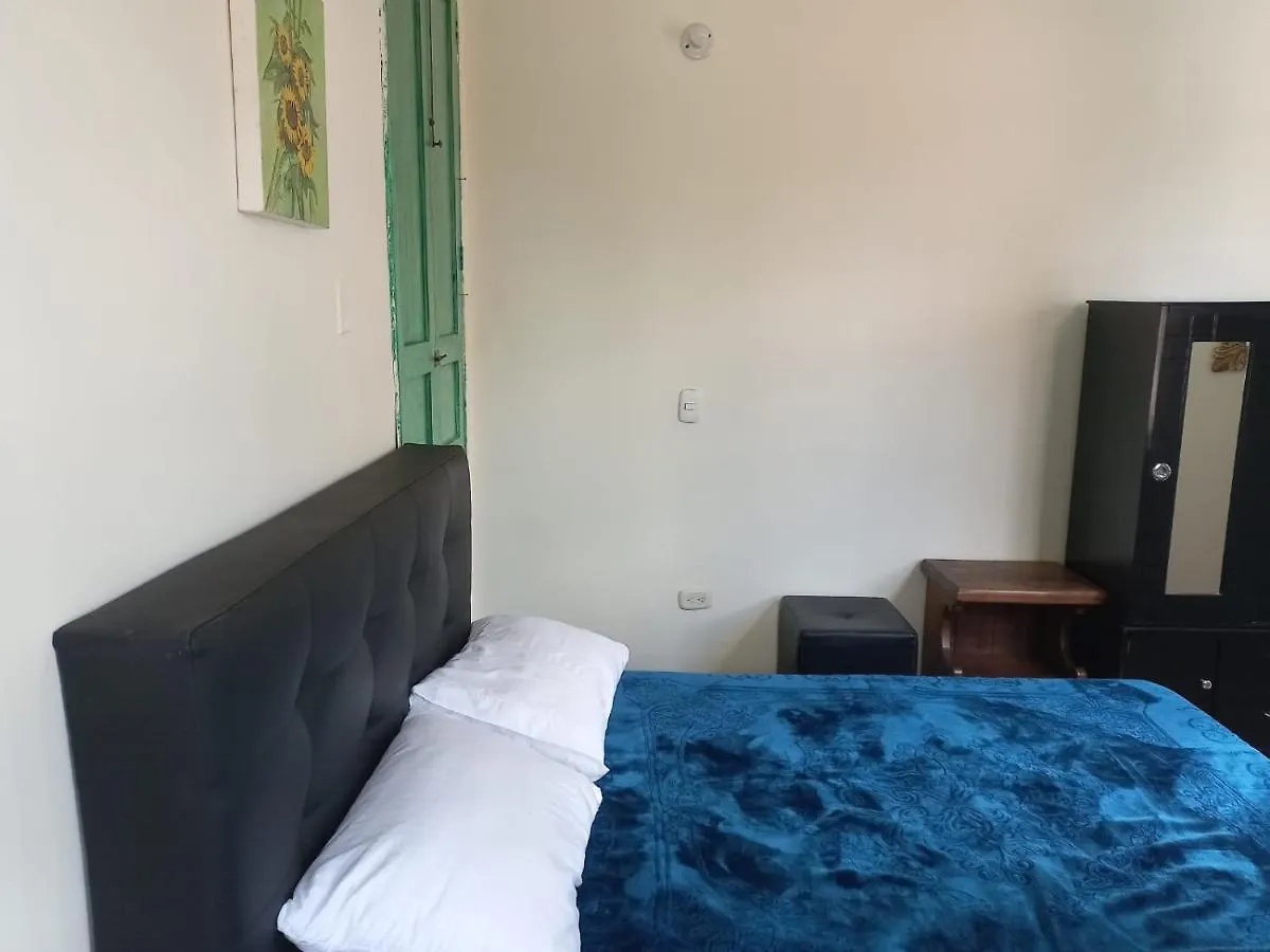 Mochileros Viajeros Vandrarhem Bogotá